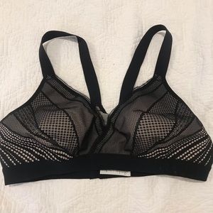 LULULEMON NWOT Awaken to Lace Bra Size 36C